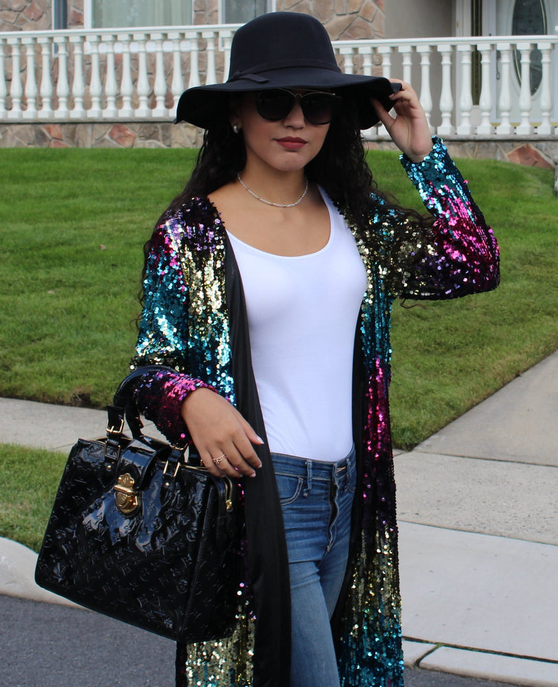 Add this gorgeous wide brim felt hat to all of your Fall styles! We have three colors for your mini fashionista to choose from - red wine, black and beige. We also have the matching hat for mommy too! 